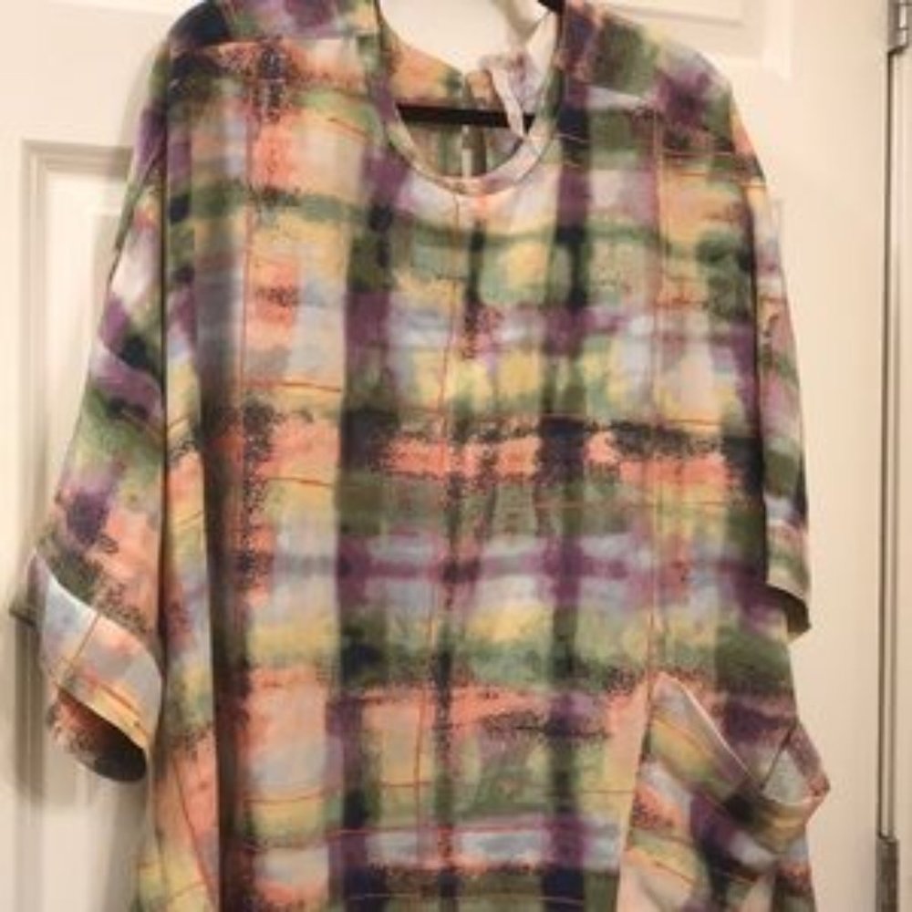 Melissa McCarthy Women's Blouse